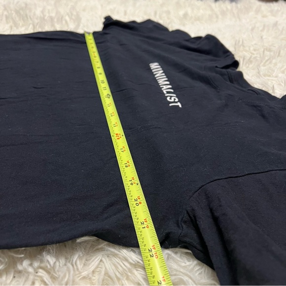 Minimalist Unisex Goody Two Sleeves Bleck T-Shirt Sz L Stretch Crew Neck likenew - Picture 5 of 5